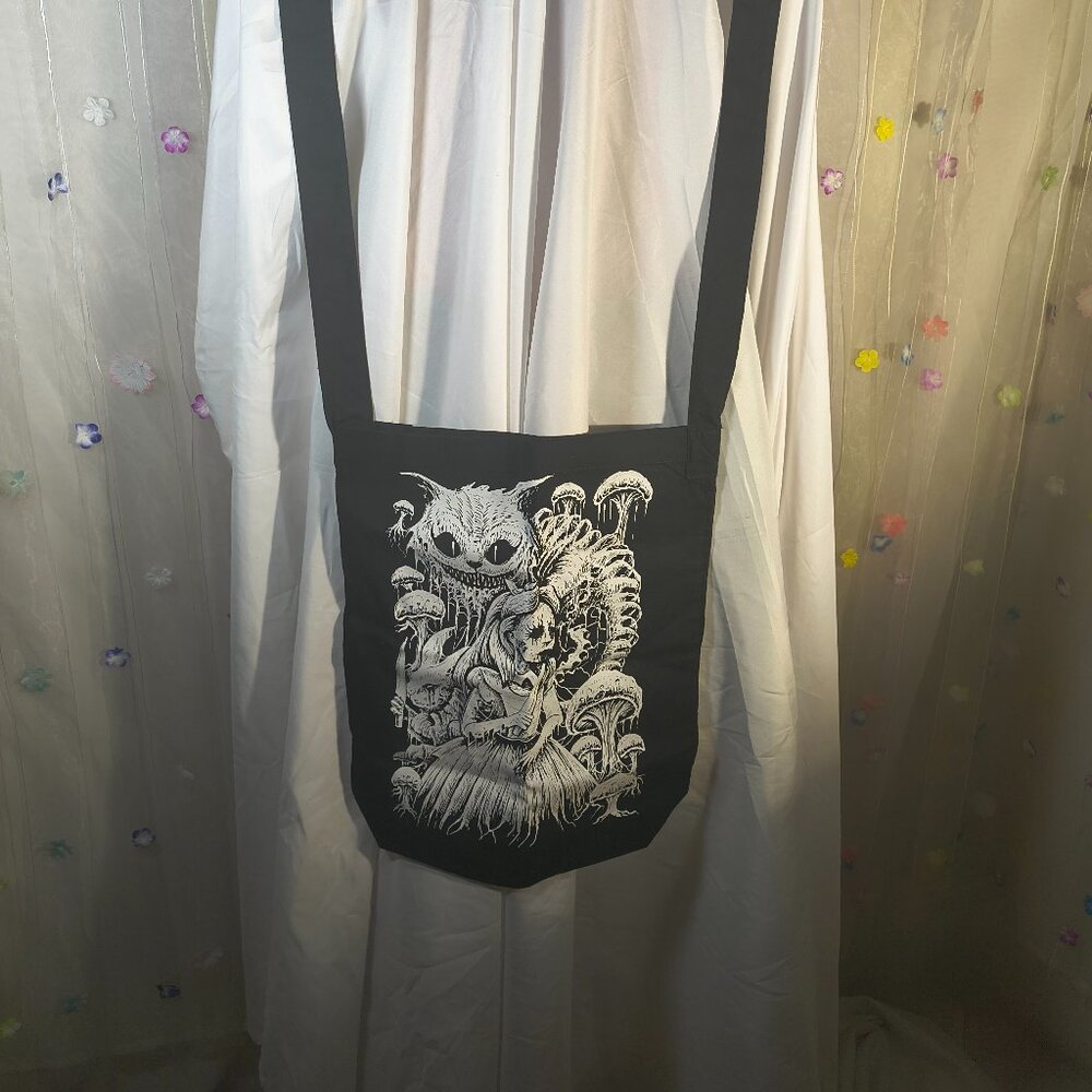 Alice in Wonderland Creepy Bag